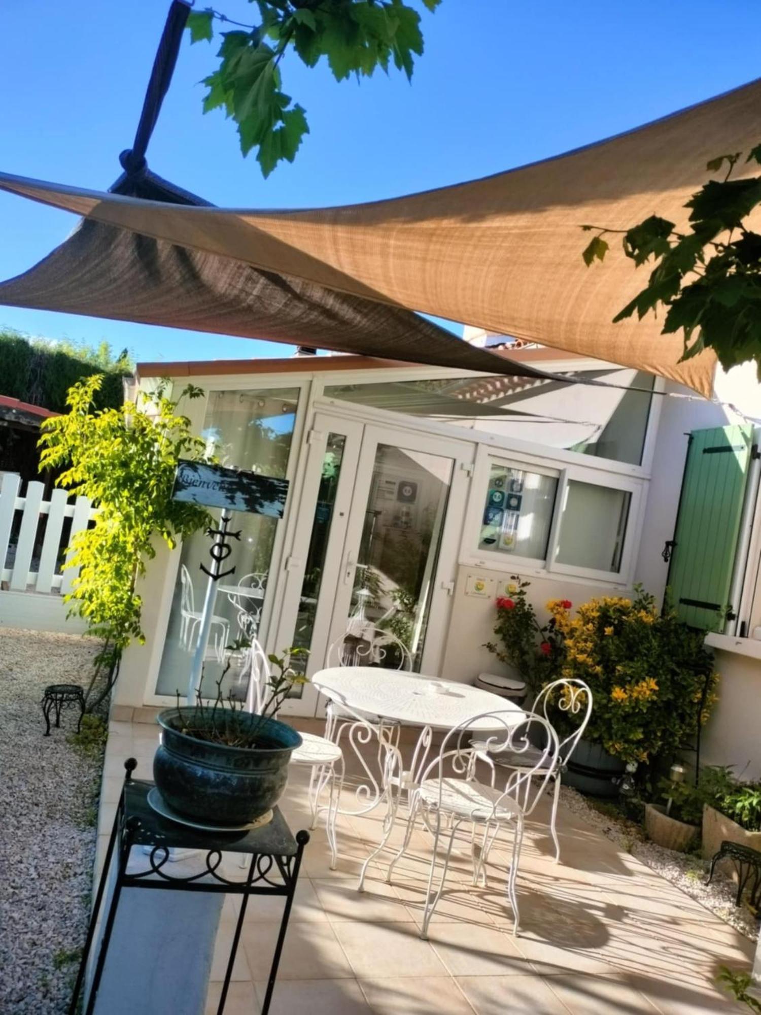 Chambre D'Hotes Villa De La Sueur Au Bonheur La Bouilladisse Екстериор снимка